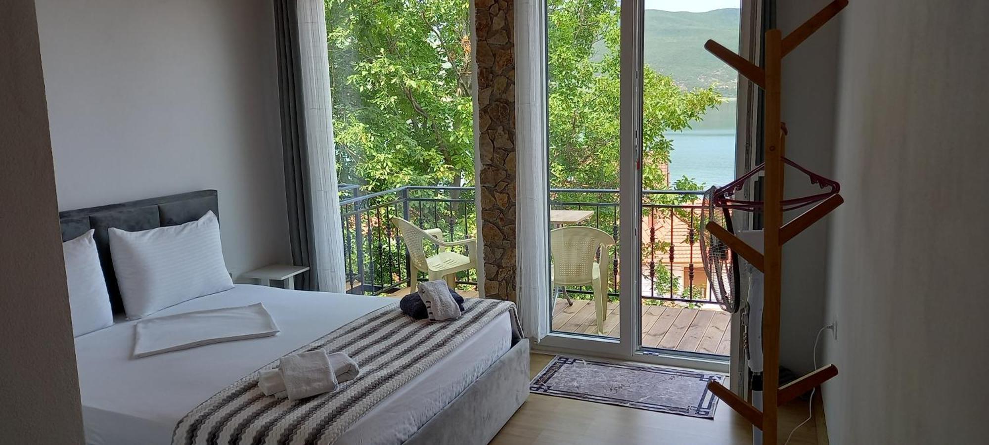 Roleo Guest House Lini エクステリア 写真