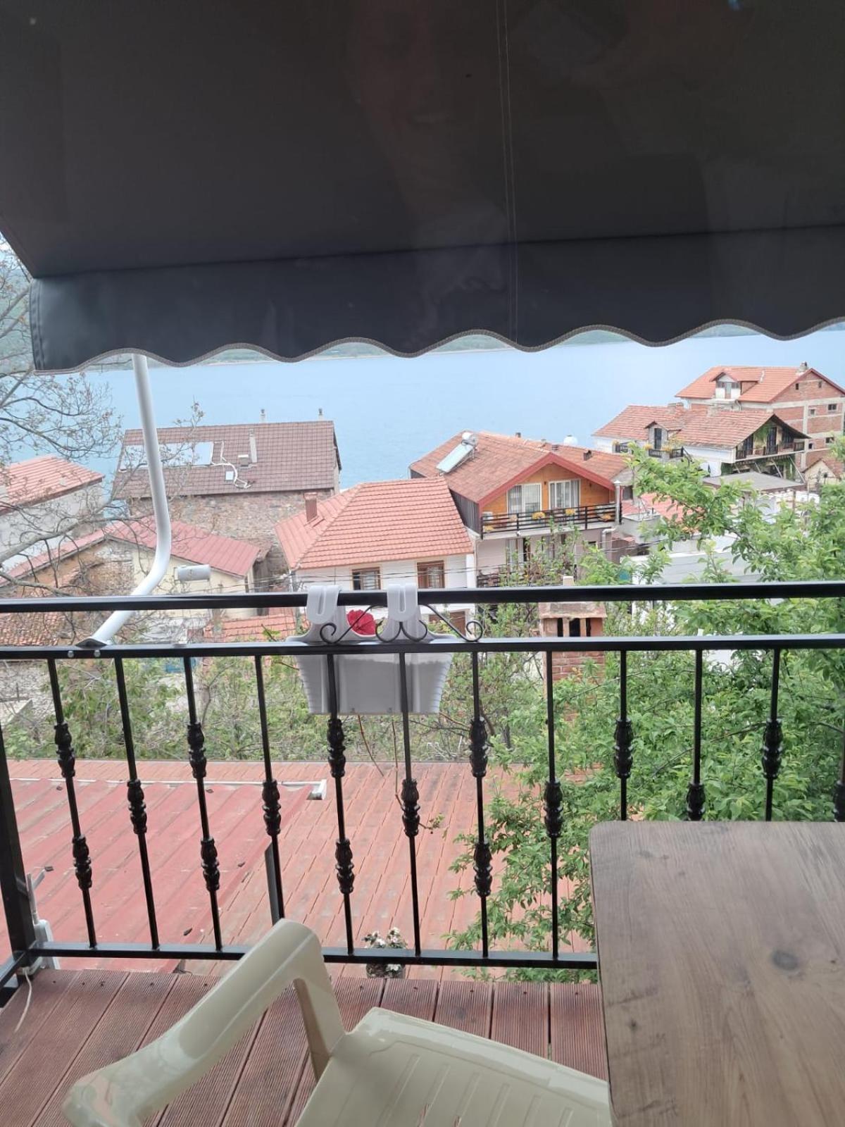 Roleo Guest House Lini エクステリア 写真
